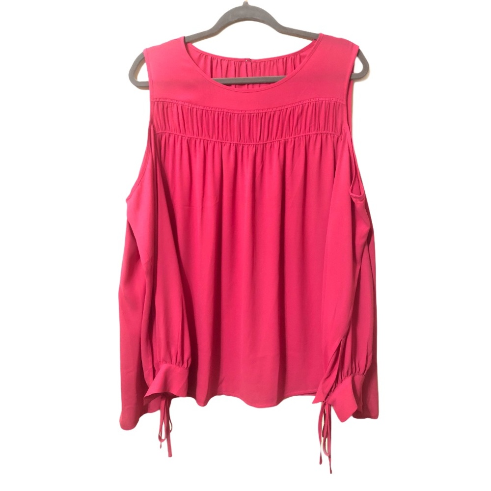 LOFT cold shoulder top